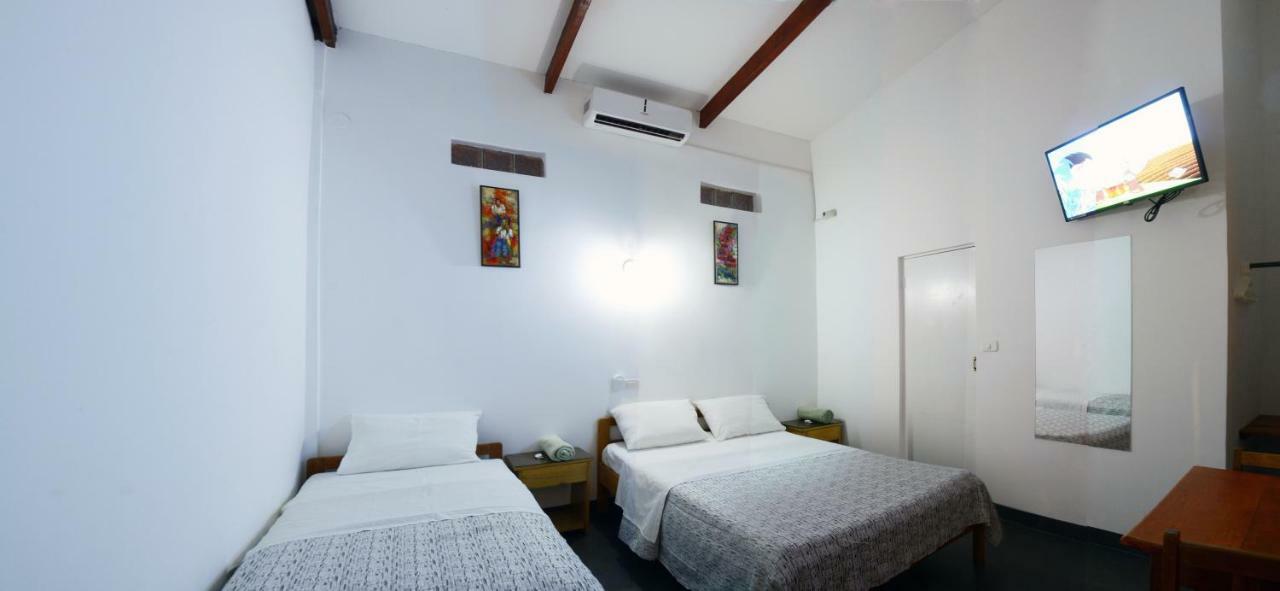 Hostal Casa Blanca Tarapoto Exterior foto